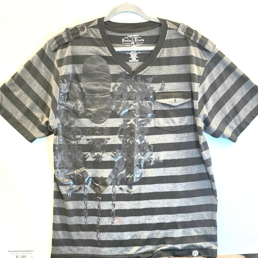 Denim & Rivets 2XL Striped Knights Helmet & Chains Graphic T-Shirt 00017